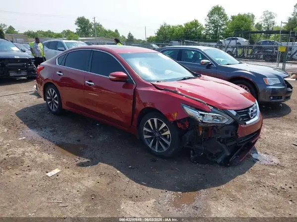 1N4AL3AP3GC272162 2016 NISSAN ALTIMA - Image 1