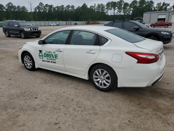 1N4AL3AP3GC275823 2016 NISSAN ALTIMA - Image 2