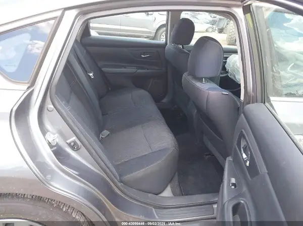 1N4AL3AP3GC276762 2016 NISSAN ALTIMA - Image 8