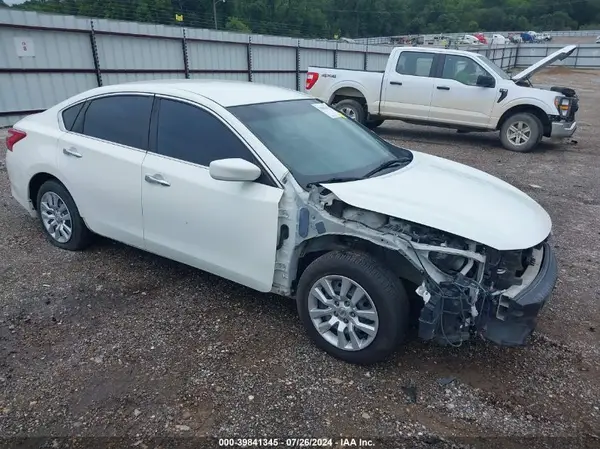 1N4AL3AP3GC277782 2016 NISSAN ALTIMA - Image 1