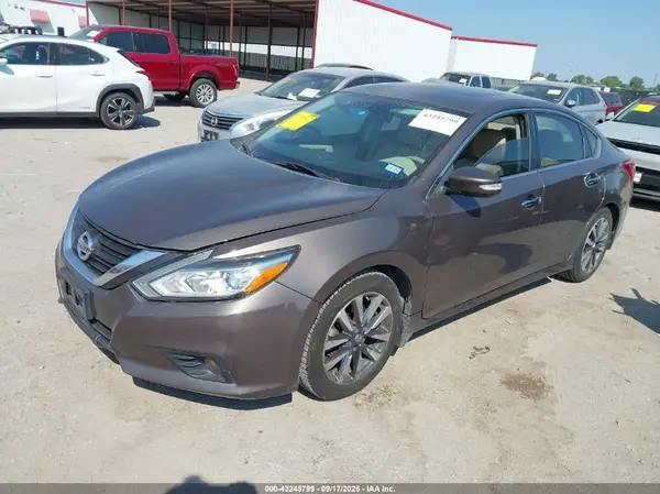 1N4AL3AP3GC277992 2016 NISSAN ALTIMA - Image 2