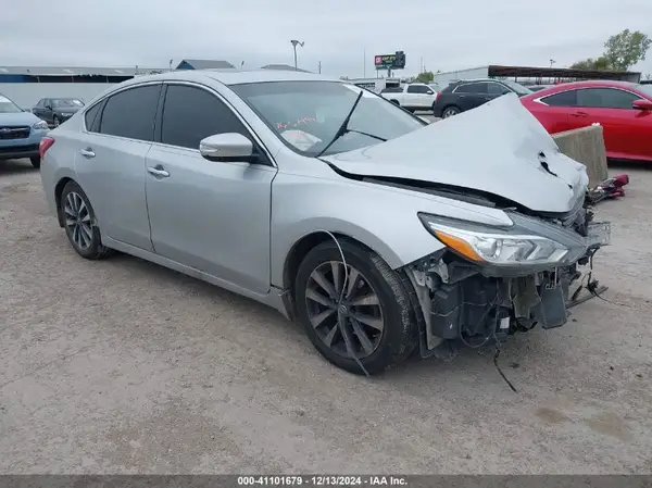 1N4AL3AP3GC278558 2016 NISSAN ALTIMA - Image 1