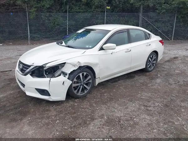 1N4AL3AP3GC289818 2016 NISSAN ALTIMA - Image 2