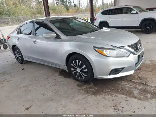 1N4AL3AP3GN304838 2016 NISSAN ALTIMA - Image 1