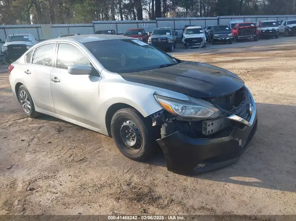 1N4AL3AP3GN318562 2016 NISSAN ALTIMA - Image 1