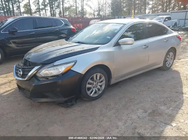 1N4AL3AP3GN318562 2016 NISSAN ALTIMA - Image 2