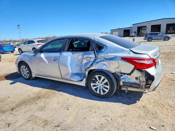 1N4AL3AP3GN323082 2016 NISSAN ALTIMA - Image 2