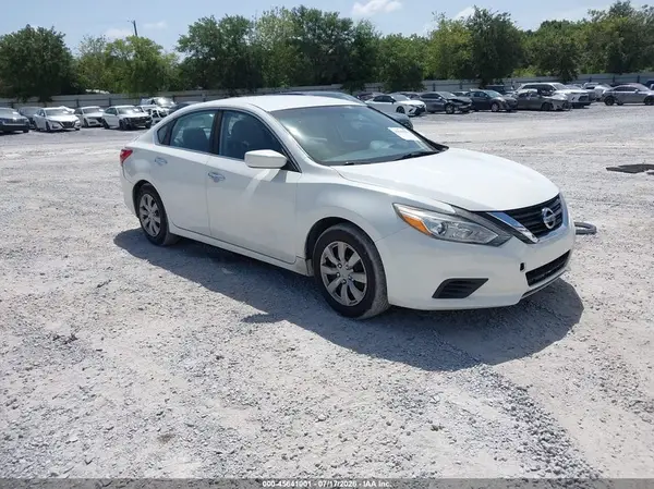 1N4AL3AP3GN329657 2016 NISSAN ALTIMA - Image 1