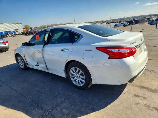1N4AL3AP3GN345082 2016 NISSAN ALTIMA - Image 2
