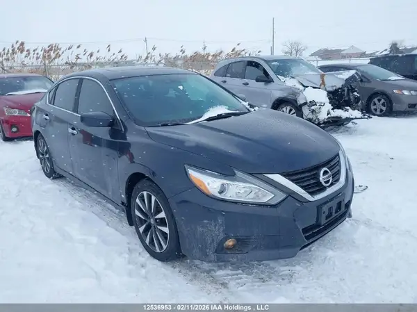 1N4AL3AP3GN349388 2016 NISSAN ALTIMA - Image 1