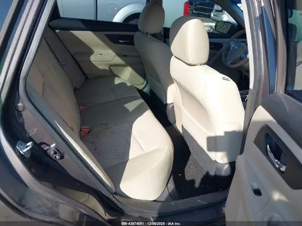 1N4AL3AP3GN353778 2016 NISSAN ALTIMA - Image 8