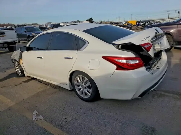 1N4AL3AP3GN354753 2016 NISSAN ALTIMA - Image 2