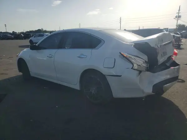 1N4AL3AP3GN369723 2016 NISSAN ALTIMA - Image 2