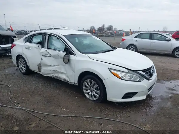 1N4AL3AP3GN379555 2016 NISSAN ALTIMA - Image 1