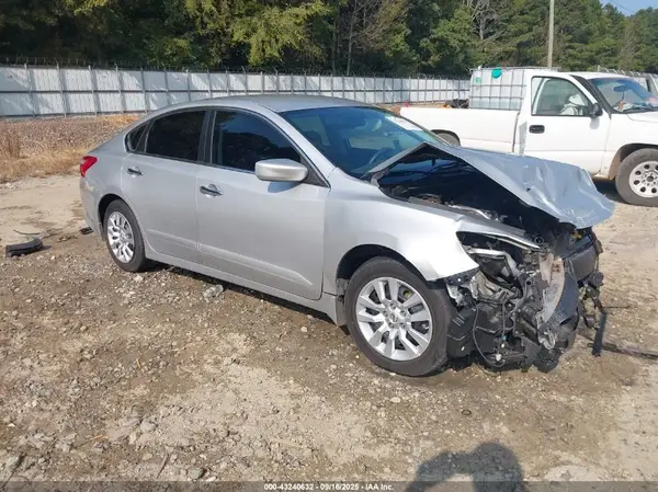 1N4AL3AP3GN389499 2016 NISSAN ALTIMA - Image 1