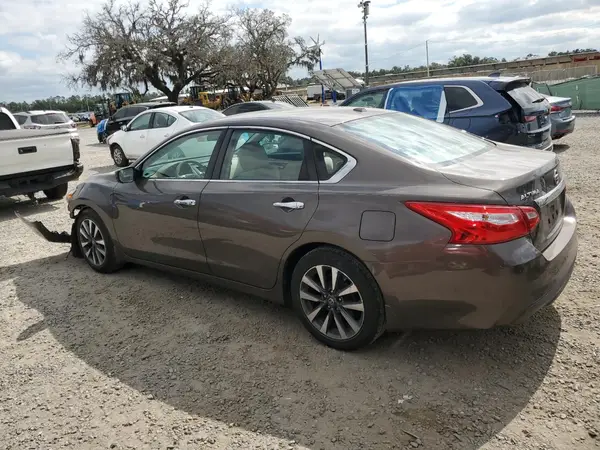 1N4AL3AP3HC111165 2017 NISSAN ALTIMA - Image 2