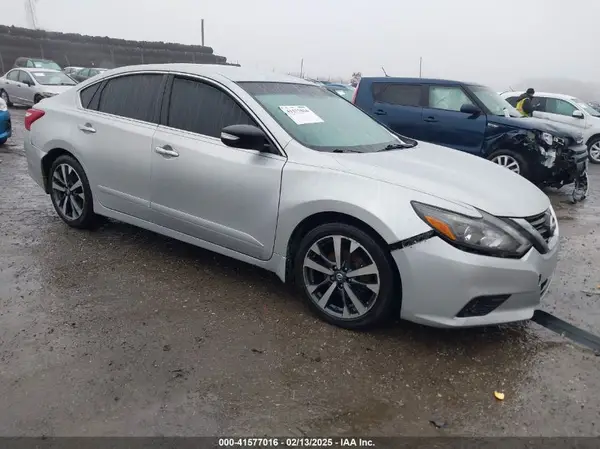 1N4AL3AP3HC116799 2017 NISSAN ALTIMA - Image 1