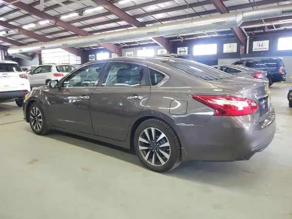 1N4AL3AP3HC117368 2017 NISSAN ALTIMA - Image 2
