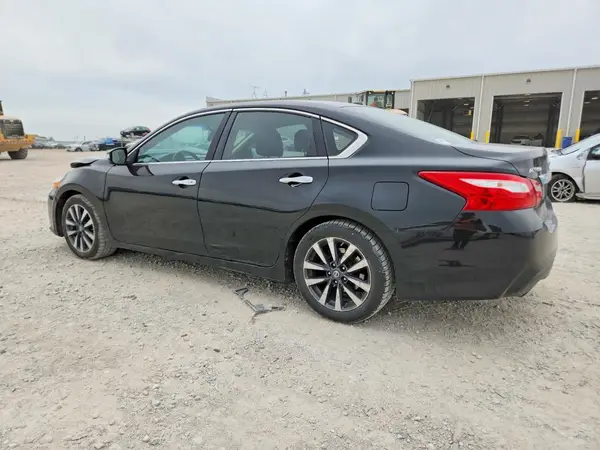1N4AL3AP3HC120092 2017 NISSAN ALTIMA - Image 2