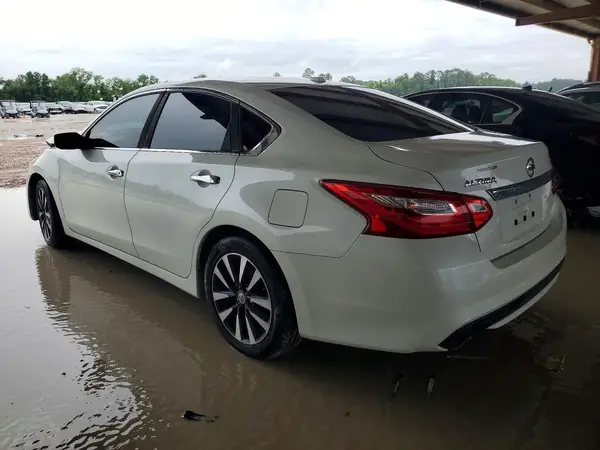 1N4AL3AP3HC121484 2017 NISSAN ALTIMA - Image 2
