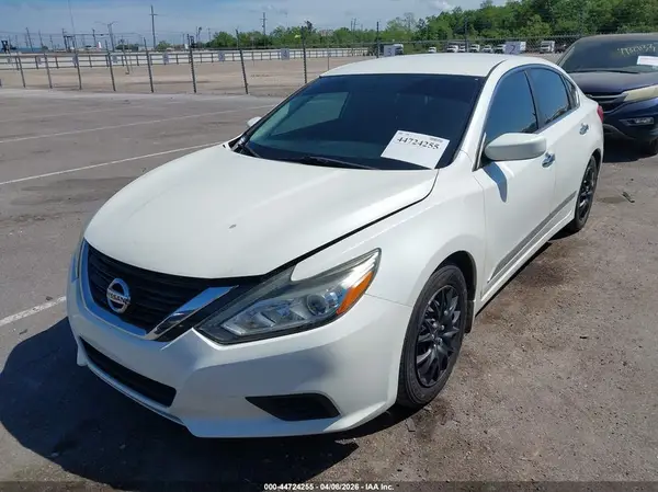 1N4AL3AP3HC123297 2017 NISSAN ALTIMA - Image 2