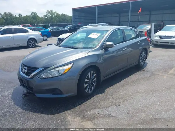 1N4AL3AP3HC124983 2017 NISSAN ALTIMA - Image 2
