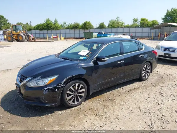 1N4AL3AP3HC125468 2017 NISSAN ALTIMA - Image 2