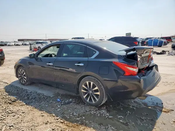 1N4AL3AP3HC127303 2017 NISSAN ALTIMA - Image 2