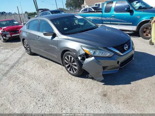 1N4AL3AP3HC127530 2017 NISSAN ALTIMA - Image 1