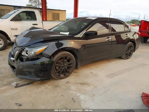 1N4AL3AP3HC130993 2017 NISSAN ALTIMA - Image 2
