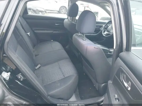 1N4AL3AP3HC132047 2017 NISSAN ALTIMA - Image 8
