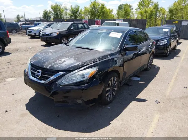 1N4AL3AP3HC132100 2017 NISSAN ALTIMA - Image 2