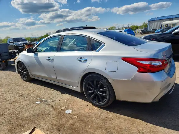 1N4AL3AP3HC135949 2017 NISSAN ALTIMA - Image 2
