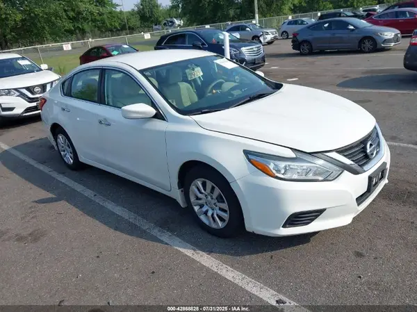 1N4AL3AP3HC136356 2017 NISSAN ALTIMA - Image 1