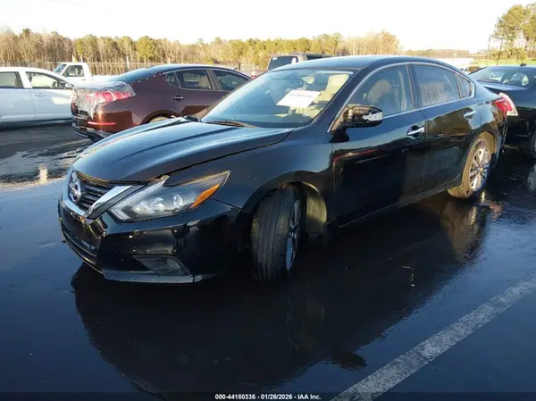 1N4AL3AP3HC137636 2017 NISSAN ALTIMA - Image 2