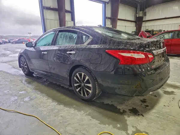 1N4AL3AP3HC137698 2017 NISSAN ALTIMA - Image 2