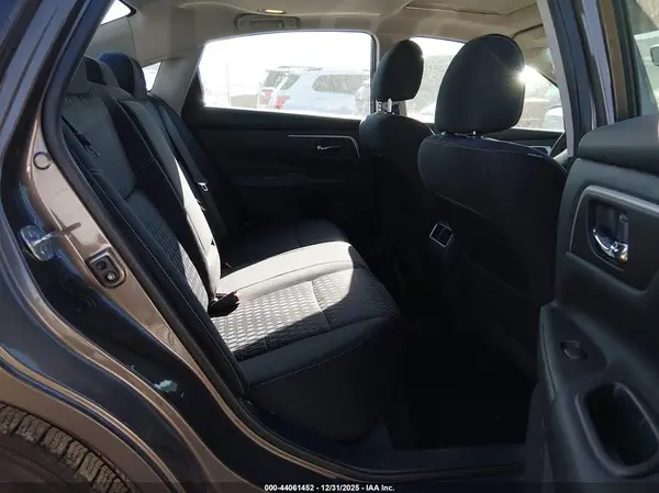 1N4AL3AP3HC140553 2017 NISSAN ALTIMA - Image 8