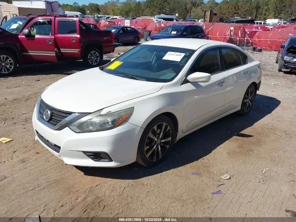 1N4AL3AP3HC142108 2017 NISSAN ALTIMA - Image 2