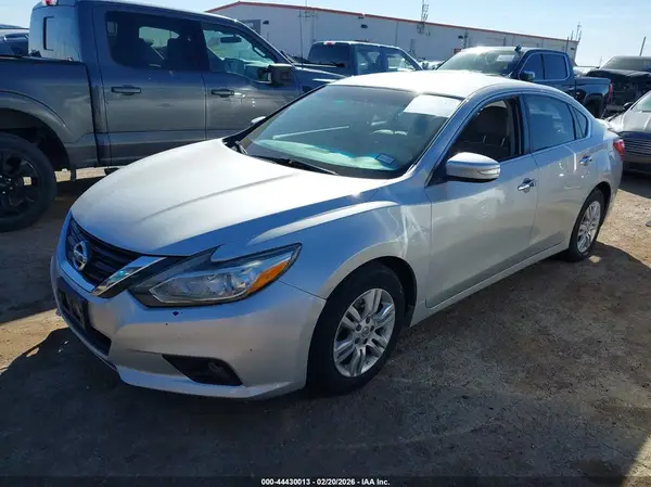 1N4AL3AP3HC142691 2017 NISSAN ALTIMA - Image 2