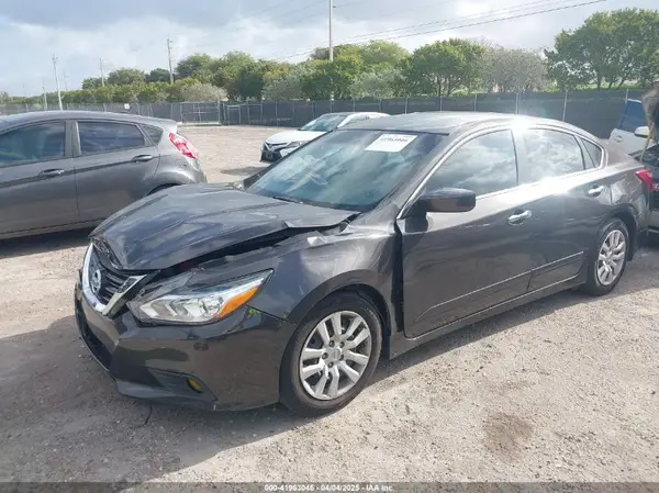 1N4AL3AP3HC145039 2017 NISSAN ALTIMA - Image 2