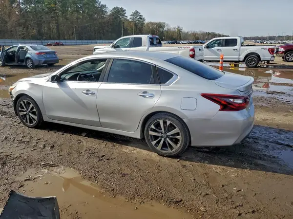1N4AL3AP3HC147938 2017 NISSAN ALTIMA - Image 2