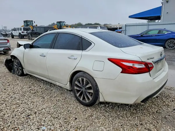 1N4AL3AP3HC149950 2017 NISSAN ALTIMA - Image 2