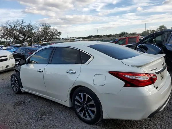 1N4AL3AP3HC150662 2017 NISSAN ALTIMA - Image 2