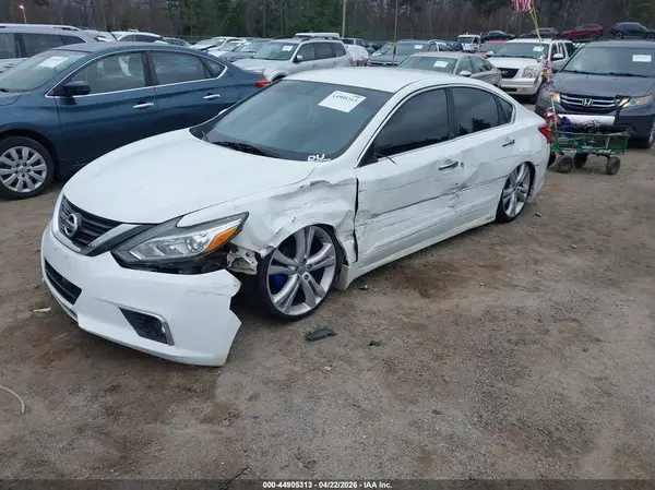 1N4AL3AP3HC155165 2017 NISSAN ALTIMA - Image 2