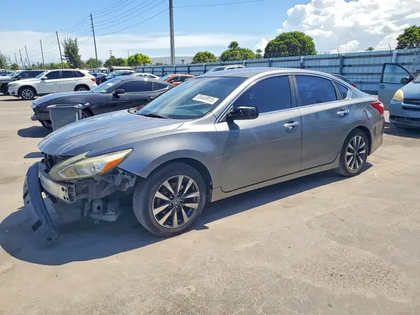 1N4AL3AP3HC155649 2017 NISSAN ALTIMA - Image 1