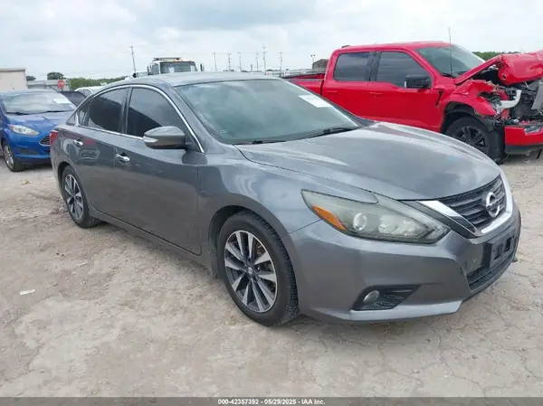 1N4AL3AP3HC156302 2017 NISSAN ALTIMA - Image 1