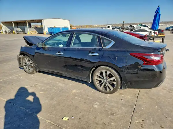 1N4AL3AP3HC160947 2017 NISSAN ALTIMA - Image 2