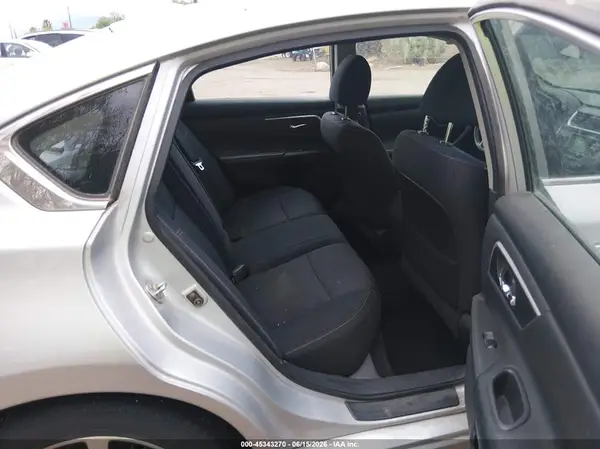 1N4AL3AP3HC165484 2017 NISSAN ALTIMA - Image 8