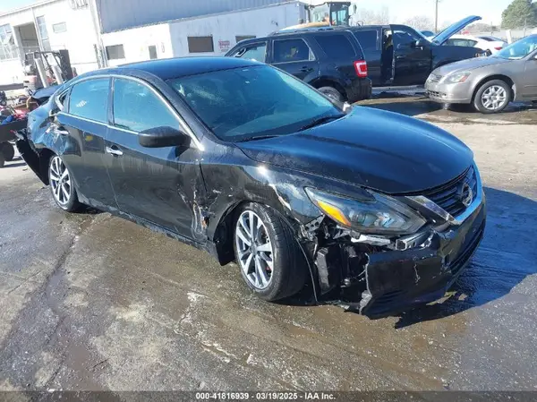 1N4AL3AP3HC167784 2017 NISSAN ALTIMA - Image 1