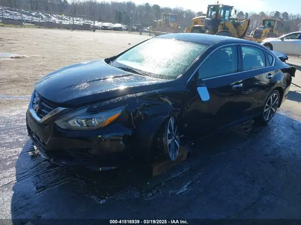 1N4AL3AP3HC167784 2017 NISSAN ALTIMA - Image 2